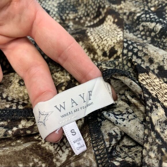 Wayf sheer snake print long sleeve top size small - Picture 4 of 5